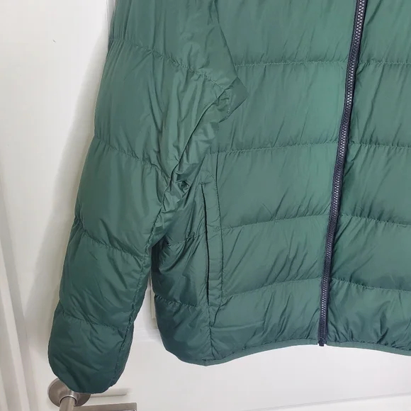 Uniqlo Green 3D Wide Cut Quilted Ultra Light Down Puffer Jacket
